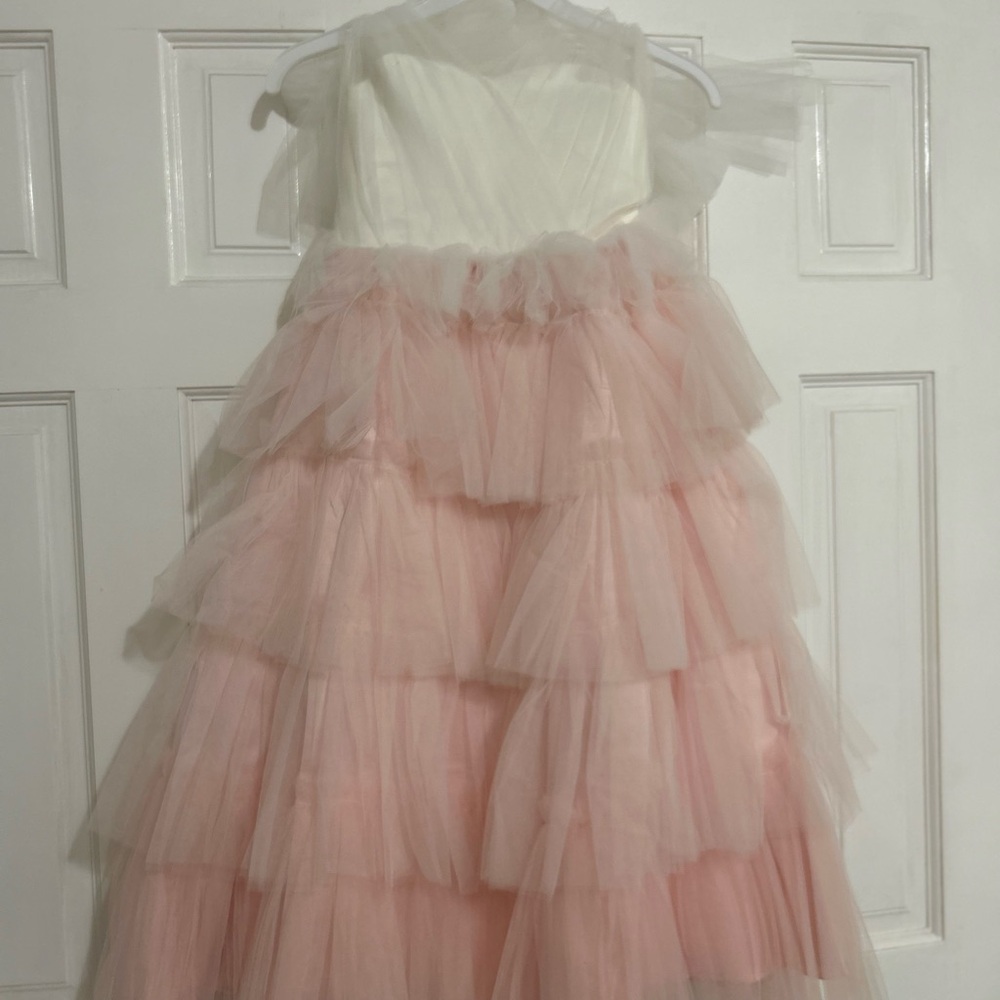 Elegant Pink and White Tulle Gown